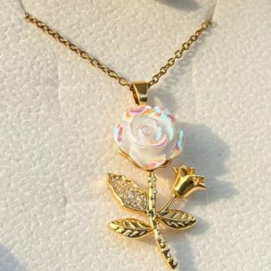 Collar Rosa 3D 🌹Bañado en Oro🌟+ Caja Gratis