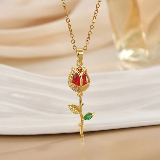 Collar Clavel Rojo 🌹 | Bañado en Oro de 18k ✨+ CAJAREGALO