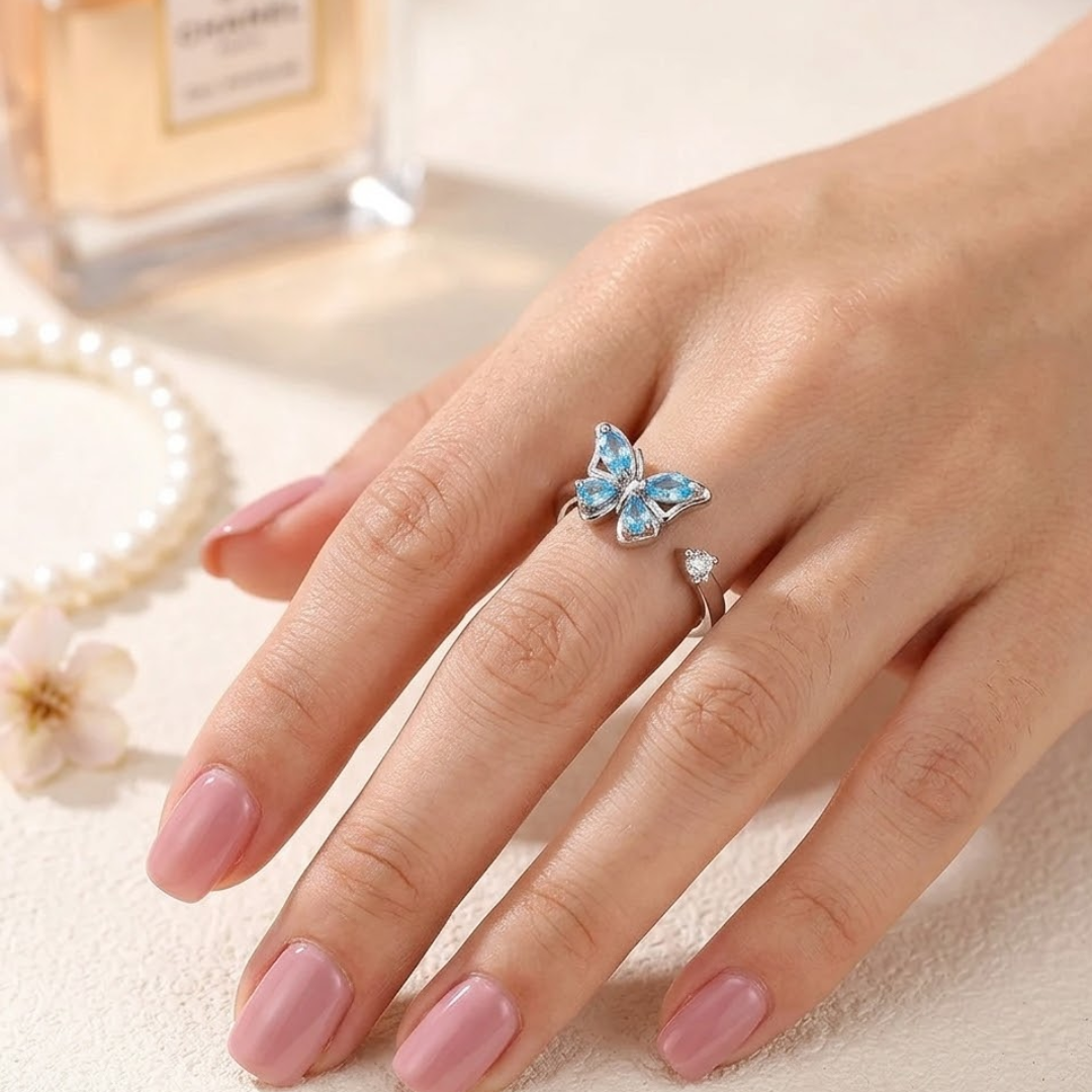 Anillo Mariposa Giratorio Brillante 🦋+ caja de regalo gratis