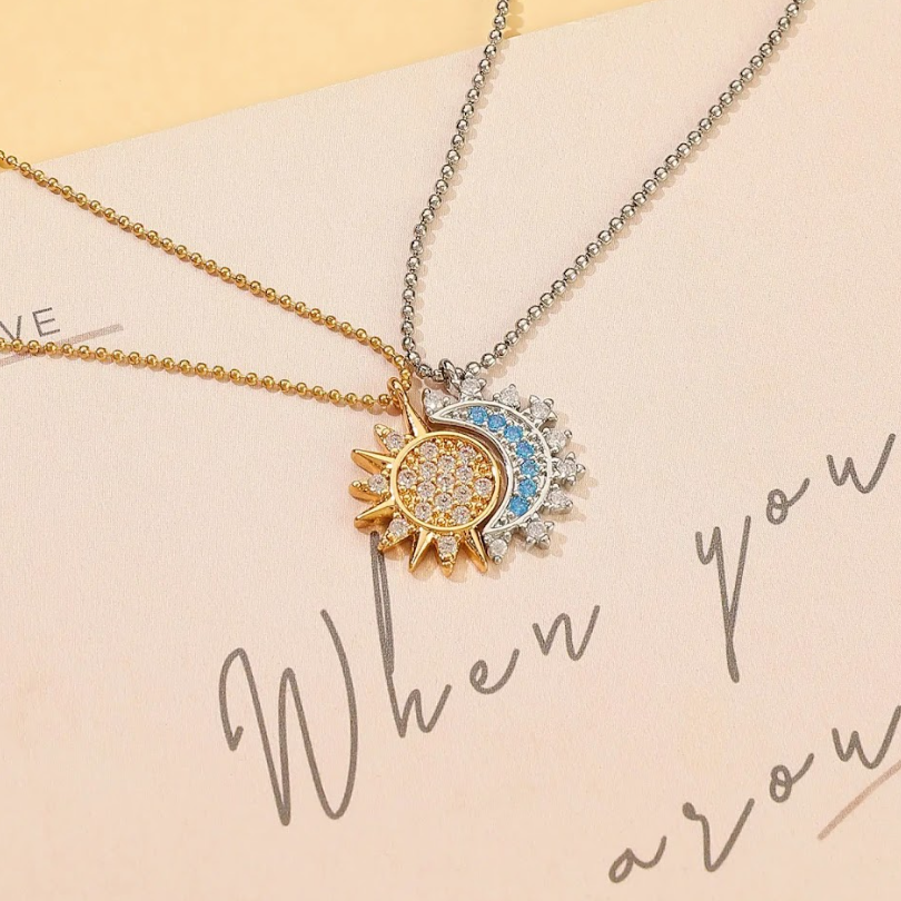 Collar Sol y Luna Eclipse Bañados en Oro + Caja Gratis 🌘✨